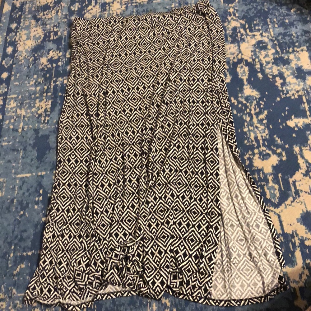 3XL Black and White Aztec Maxi Skirt